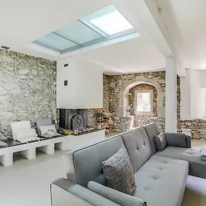 https://le-loft-de-rovoree.hotels-rhonealpes.com